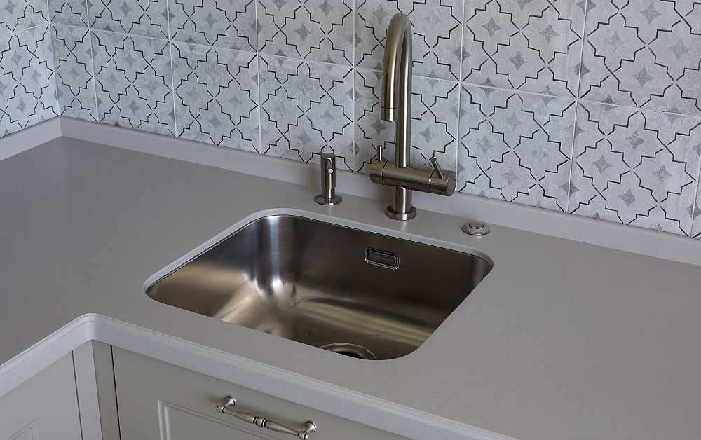 Кремовая кантри-кухня