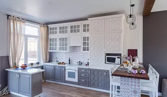 Серая кухня в Клину